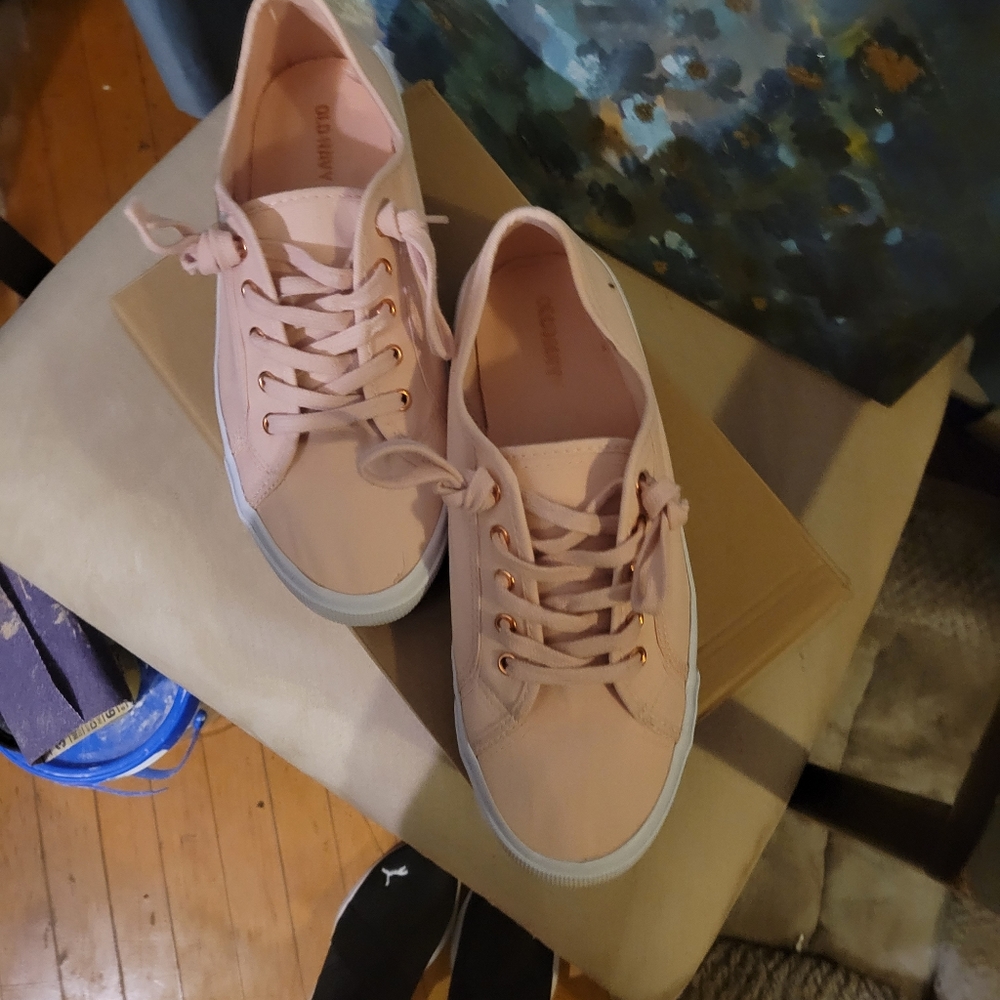 Womans Sneakers